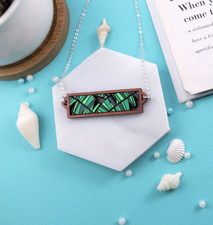 Banana Leaves Horizontal Necklace - Cherry