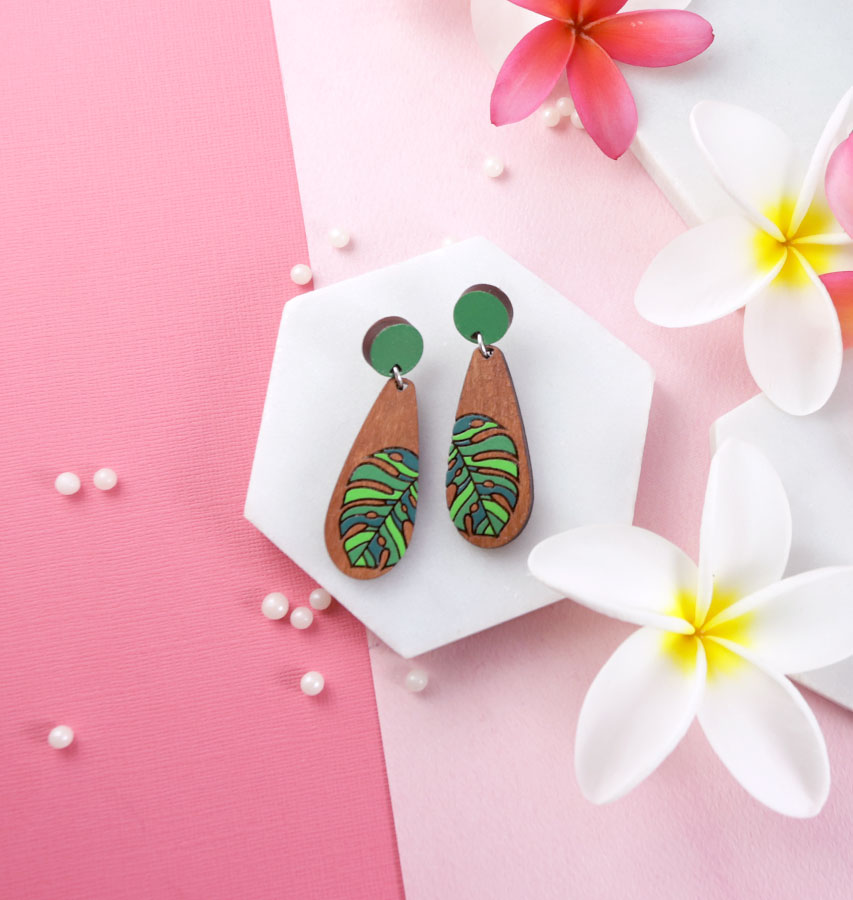 Short Monstera Leaf Earrings - Cherry